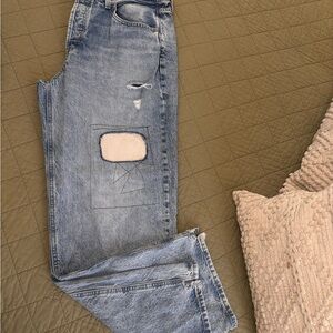 Universal Thread Distressed Light Blue Jeans